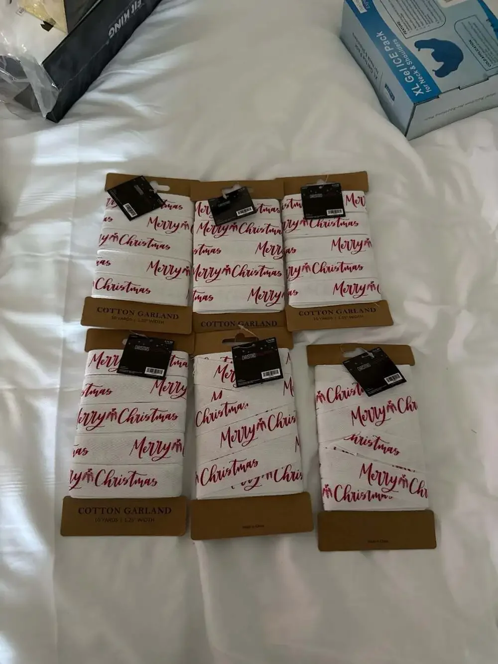 6 for the price of 1! Hobby Lobby Christmas Shoppe Garland 60 yards